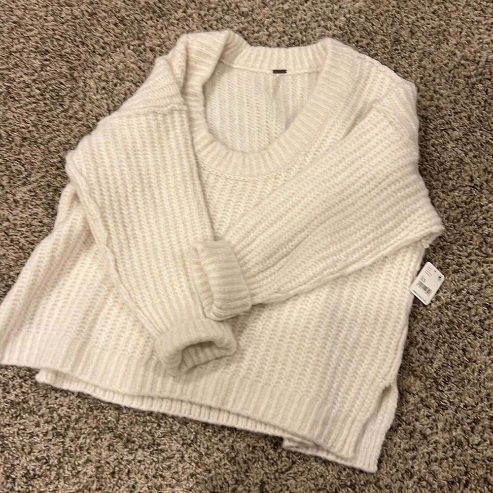Free people sweater, brand new with tags